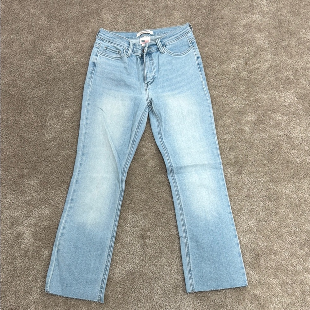 Vibrant Light Wash Straight Leg Jeans